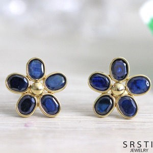 Indigo Blue Sapphire K18 Flower Earring