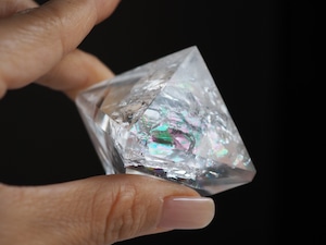 クリアクォーツプラトン立体　レインボー