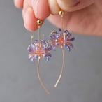 夕暮れの夏水仙 | Resurrection Lily Dangle Earrings