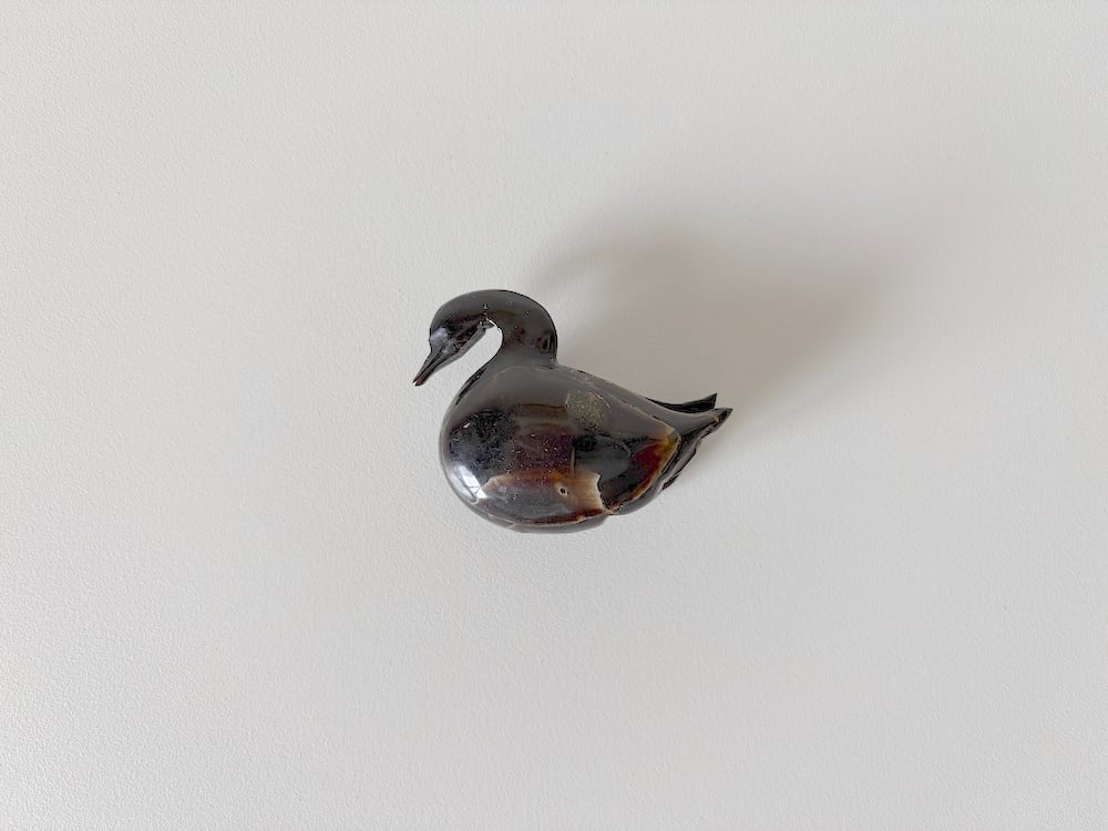 【FRNCE】小物入れになるはずだった黒いスワンのアートピース / A black swan art piece that was meant to be a small container.