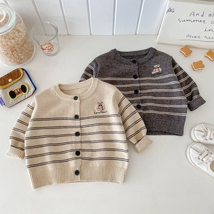 【BABY】冬作クマ刺しゅうニットカーディガン