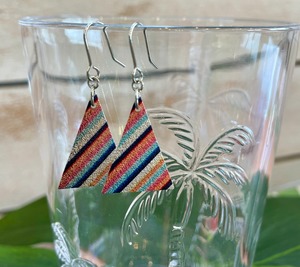 トライアングルピアス