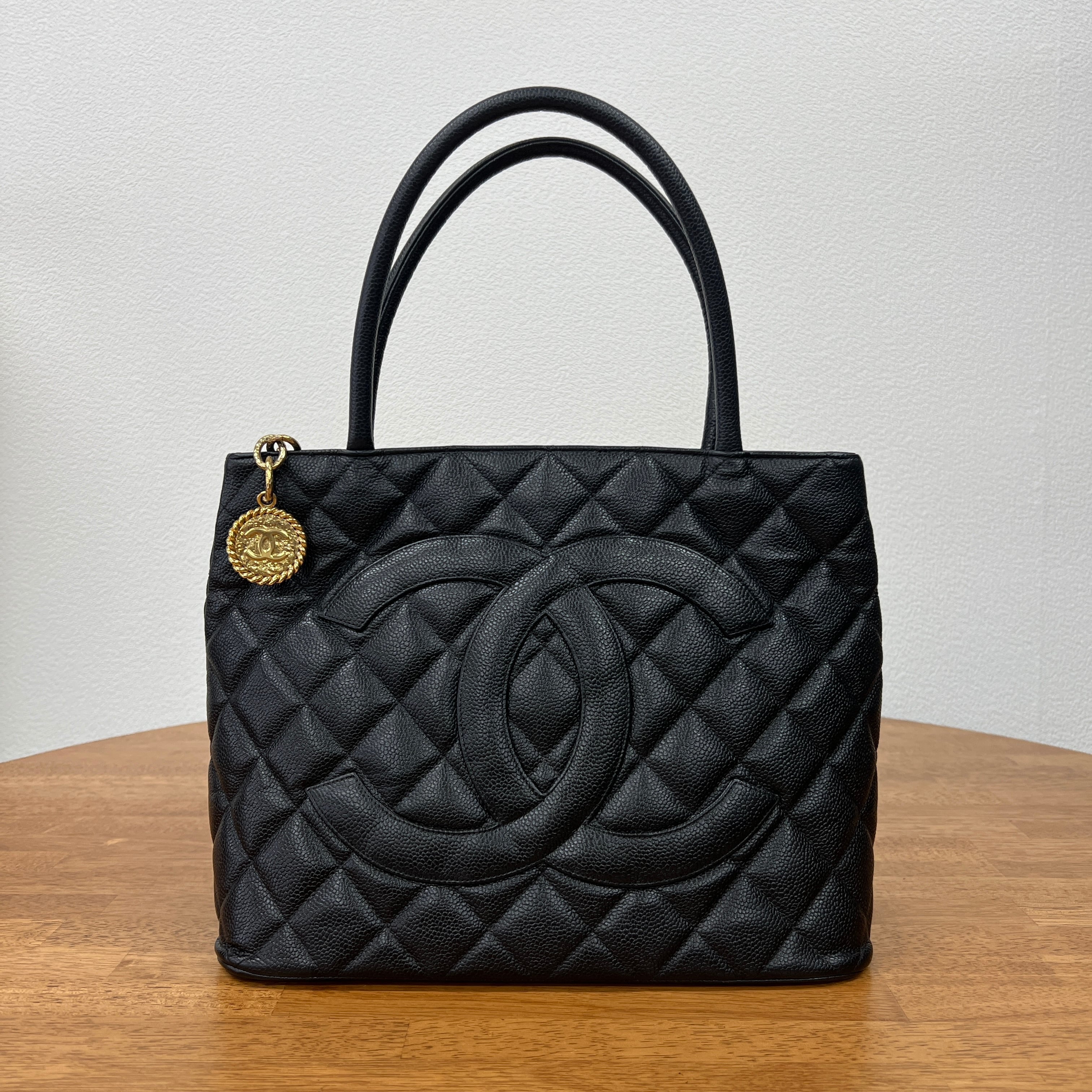 CHANEL / キャビアスキン 復刻トート | BASIL VINTAGE | ヴィンテージブランドアイテムのセレクトショップ