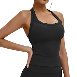 スクエアネック美くびれタンクトップ