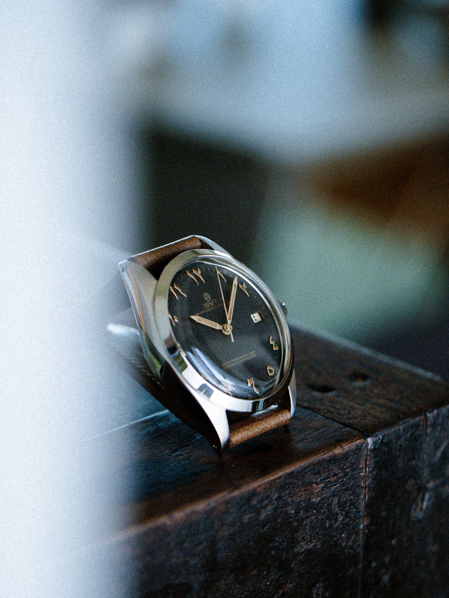 時計 WMT BARRACUDA Barracuda - Black Dial Edition / Metal Bracelet + Leather Strap