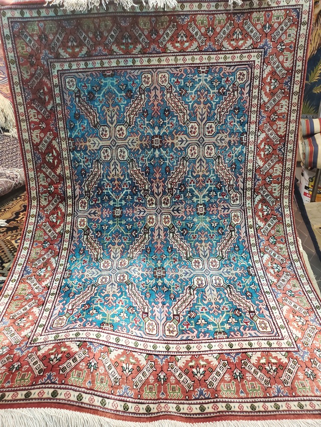 絨毯クエスト51【No.7】Riz シルク ※現在、こちらの商品はイランに置いてあります。ご希望の方は先ずは在庫のご確認をお願いします。