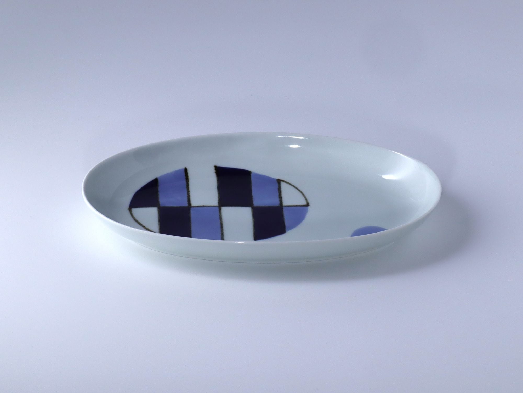 楕円24cm深皿 染付市松紋