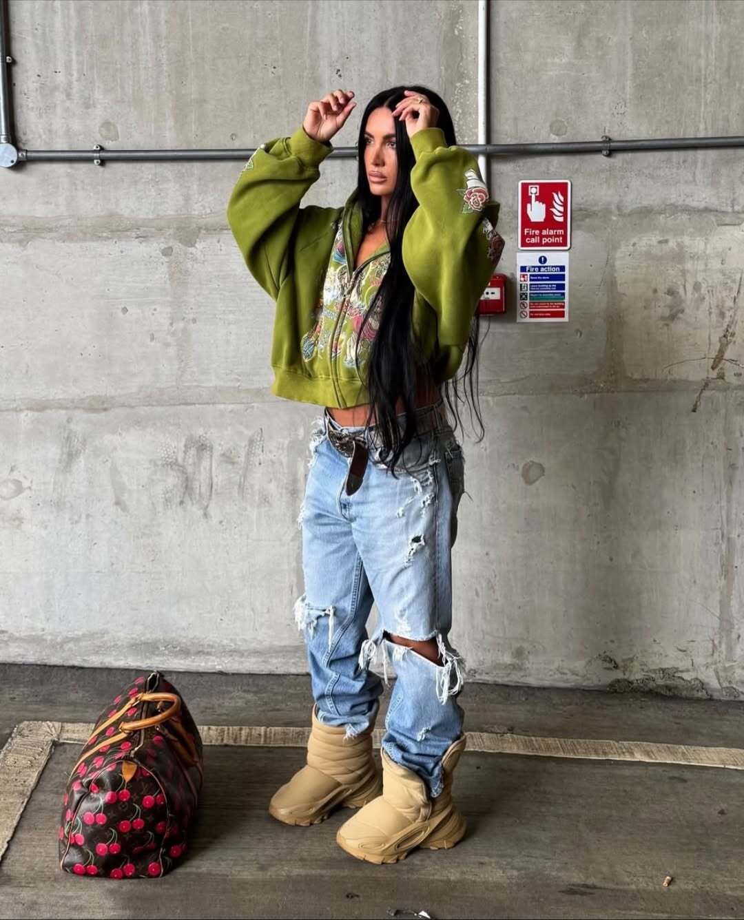 We Are Righteous / Risen King Cropped Zip | HOLICK