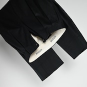 INTERIM / SUPER 120'S LIGHT WOOL FRANO WITH LEATHER PIPING 2-TUCK STRAIGHT SLACKS