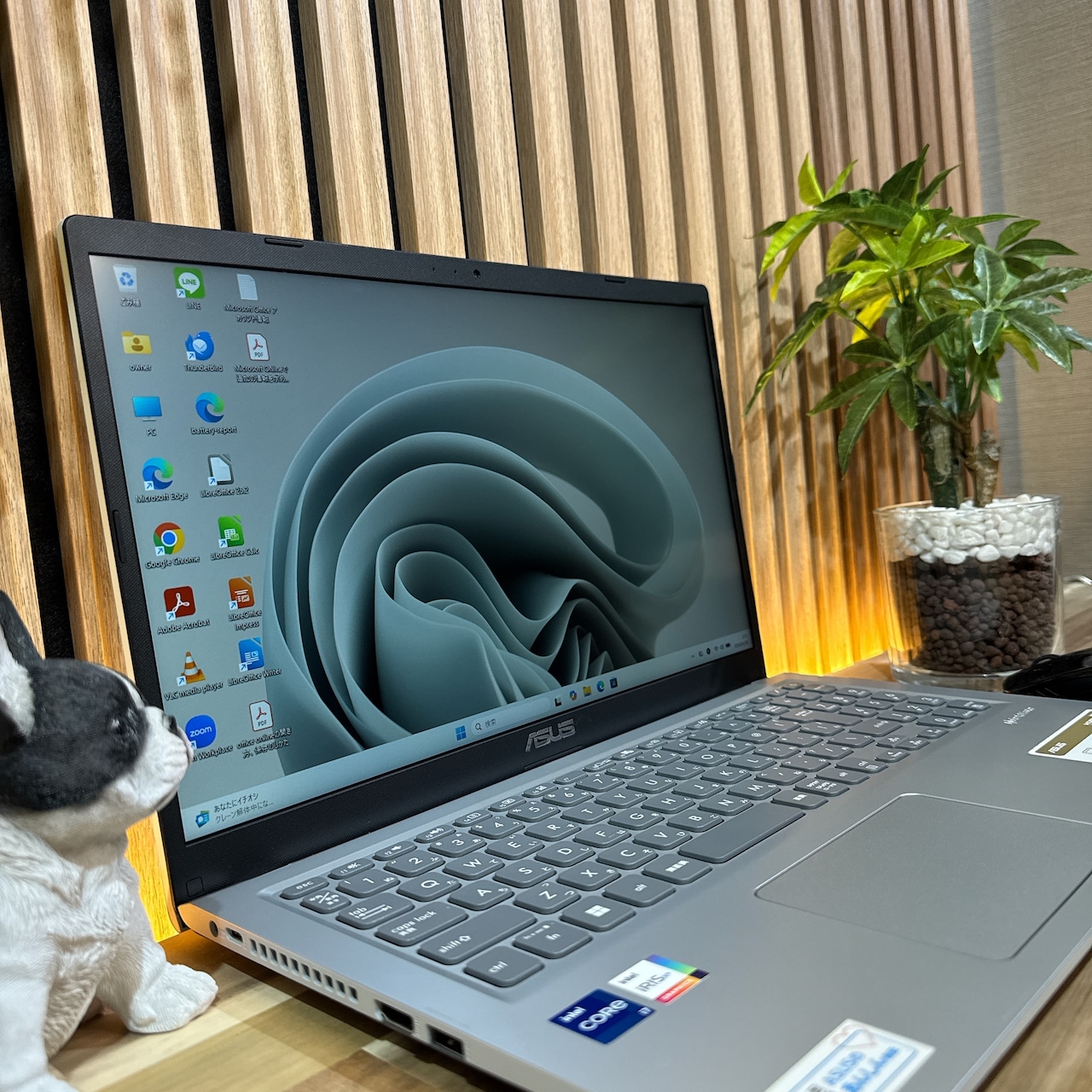 \ 公式ショップ限定価格❣️/ 準美品《ハイスペック】ASUS 最高峰i7 メモリ16GB SSD512GB 第11世代 無線マウス付き ノートパソコン 安心サポート&3ヶ月保証付き