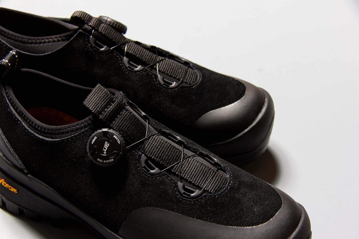 pg OLIVER | BLK | PLAYGROUND | スニーカーショップ