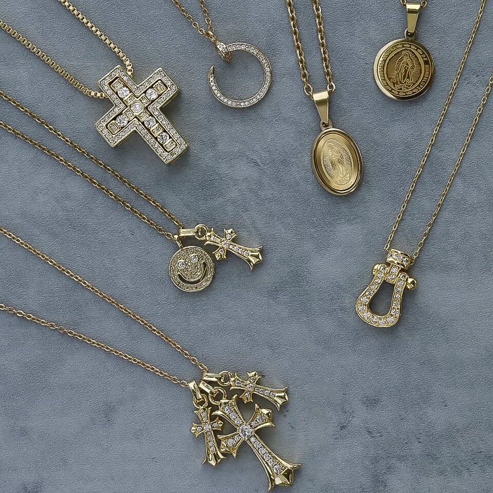LUXURY CROSS SERIES- smile & cross necklace VN7-33 | VERIELA