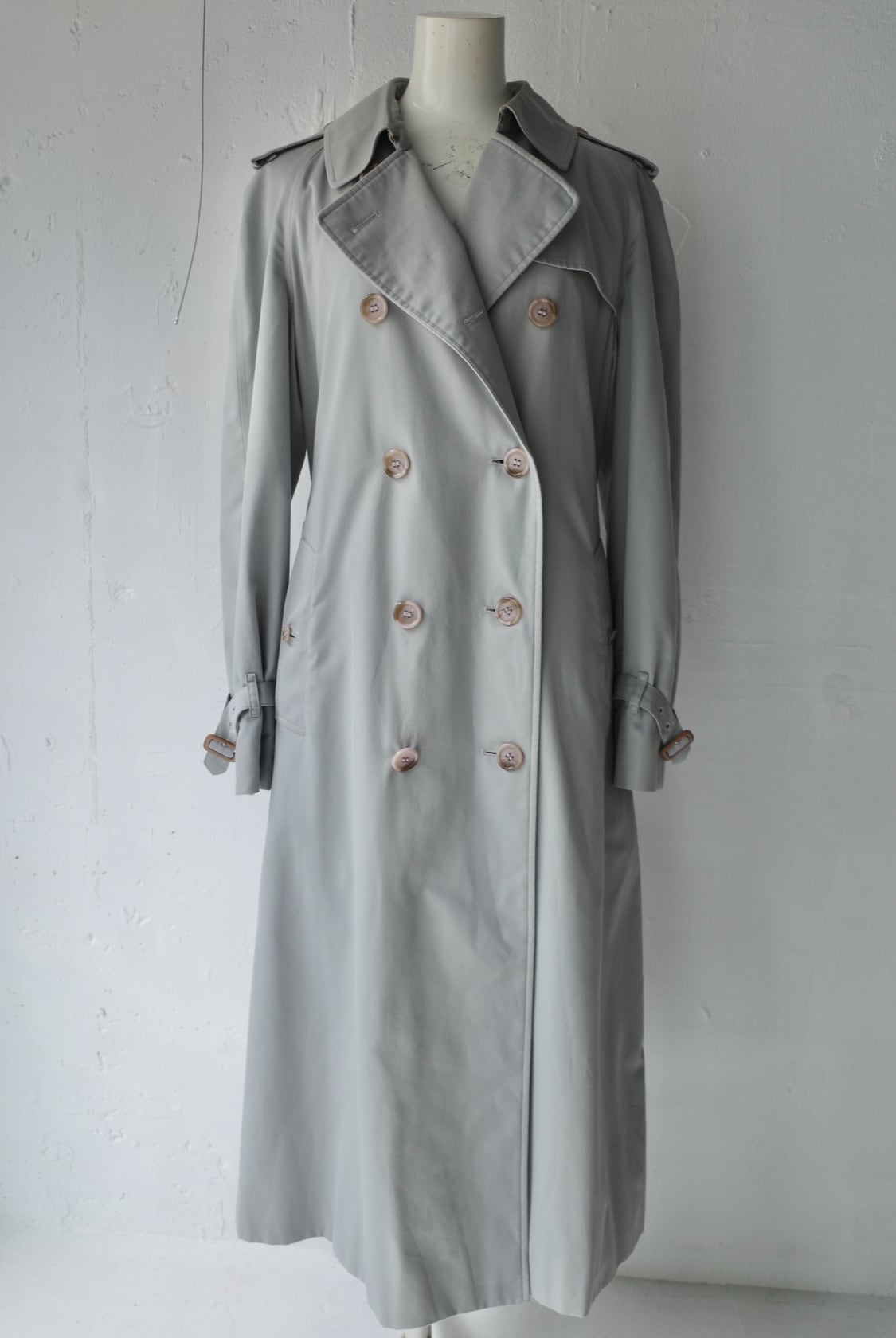 Vintage Burberry's Trench Coat | CaNARi Vintage