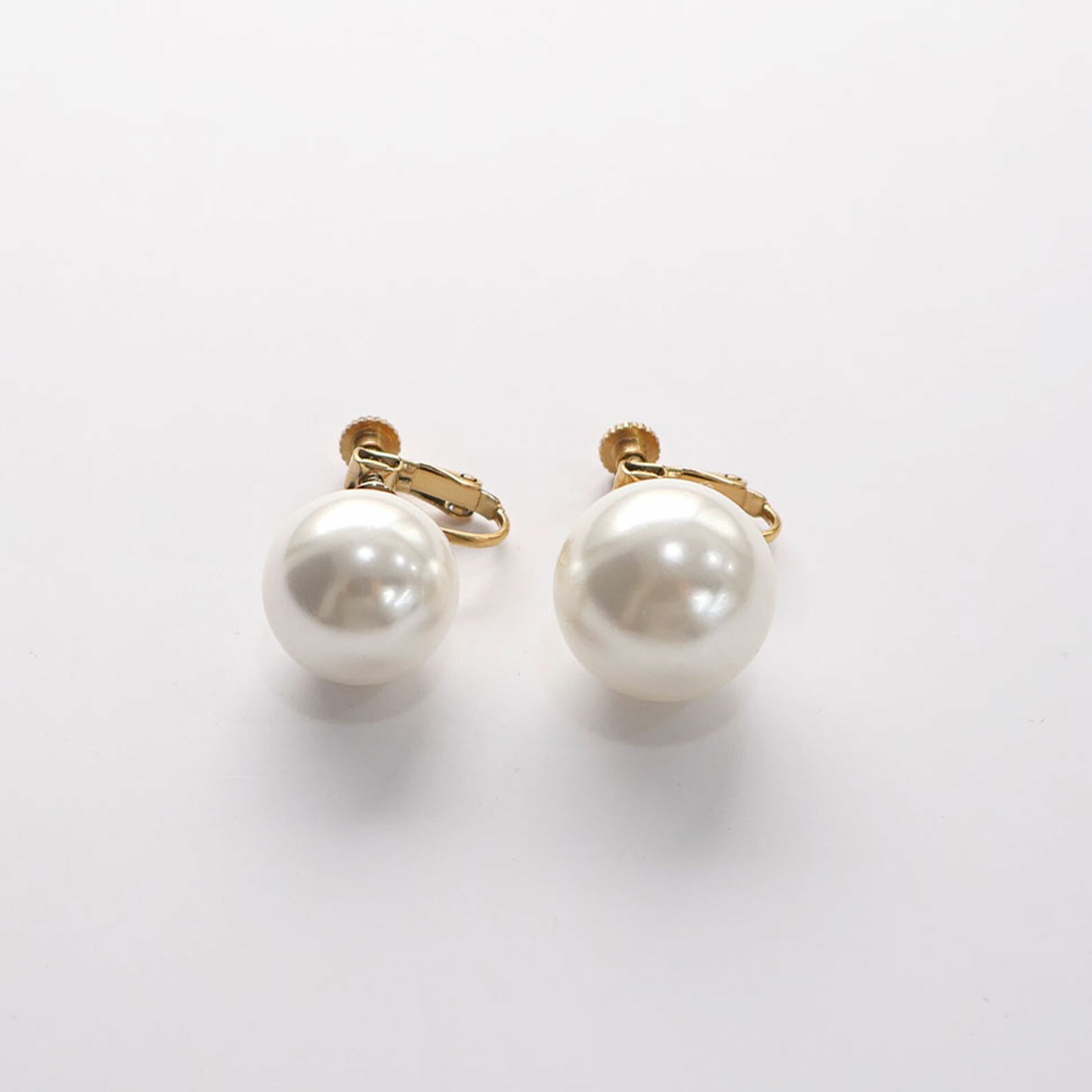 【SELECT】サージカルステンレス/大ぶりパールイヤリング ねじ式 金属アレルギー対応 韓国製