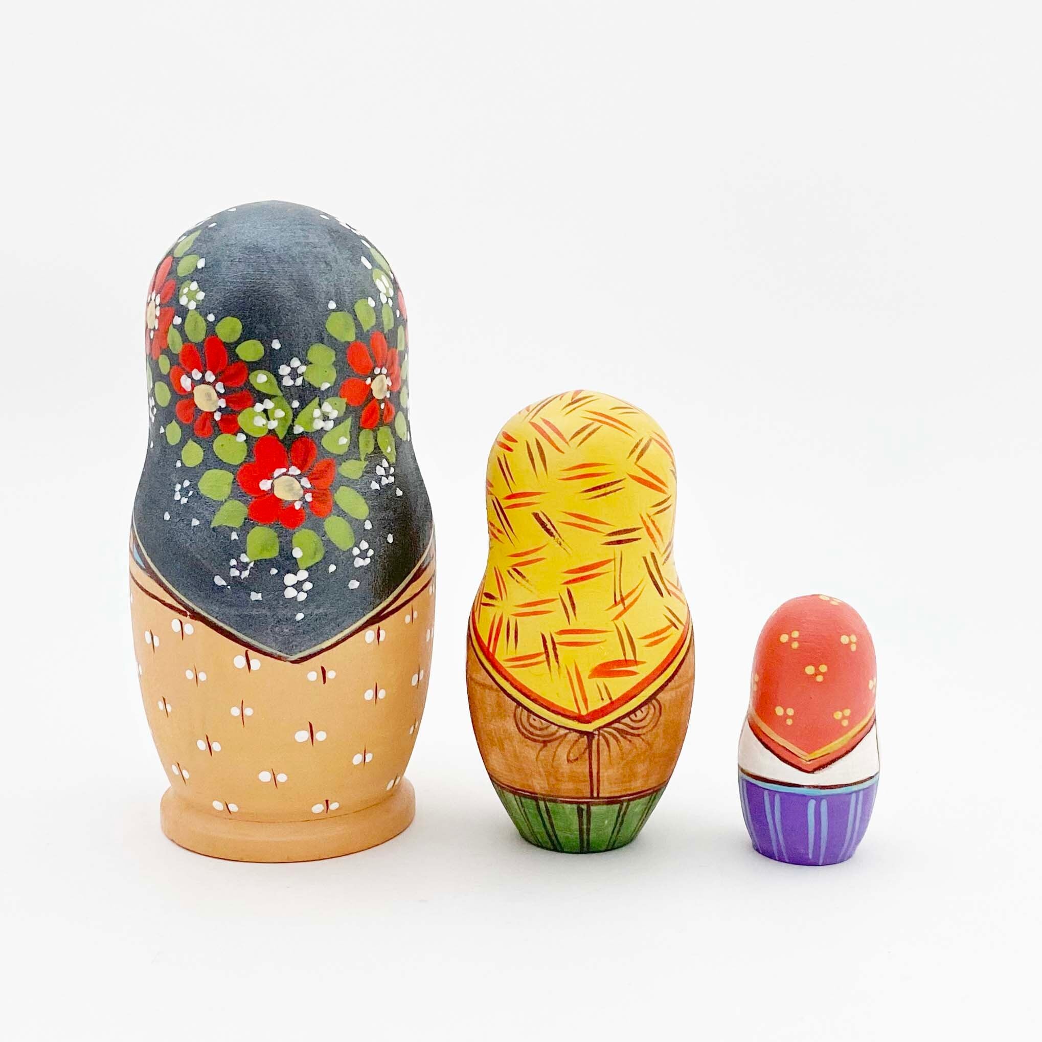 こけし抱っこマトリョーシカ（3個組）ボトル型 | KOKESHKA