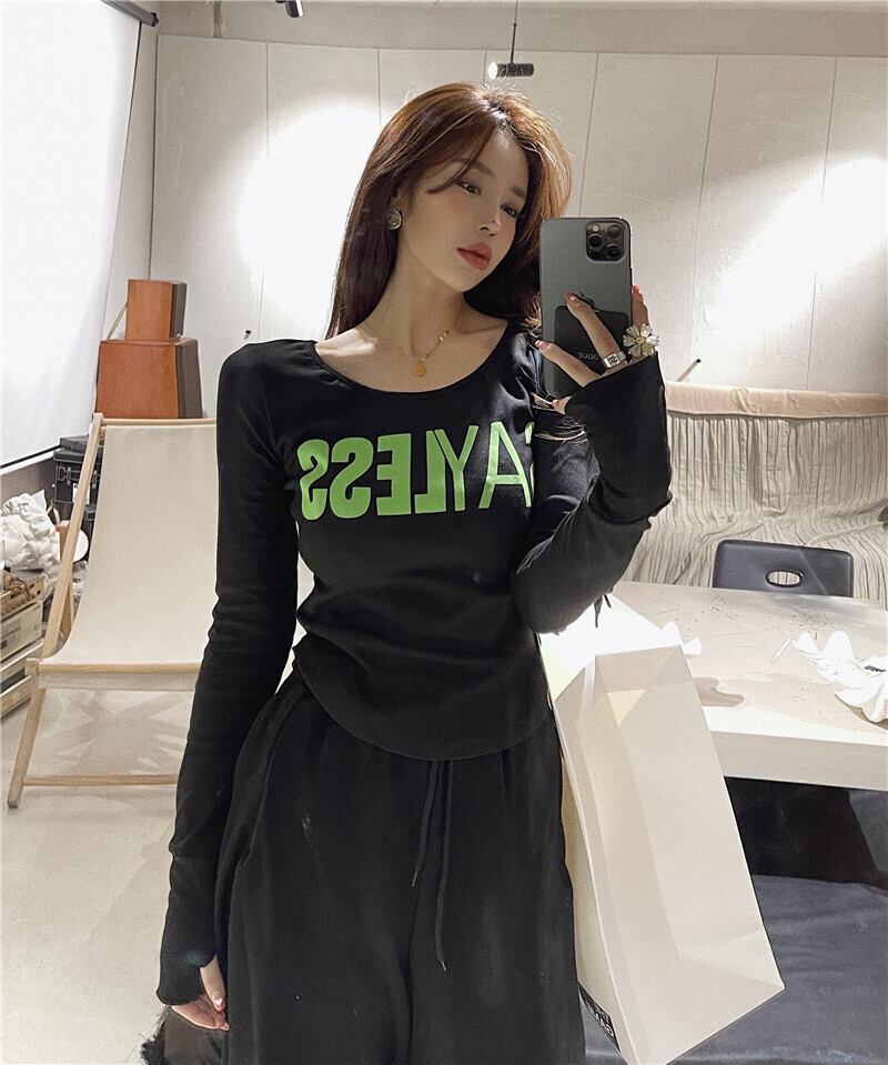 Tシャツ シャツ ショートスリムスプリングブラックトップス ロング 春物 ブラックストロベリース71849792531