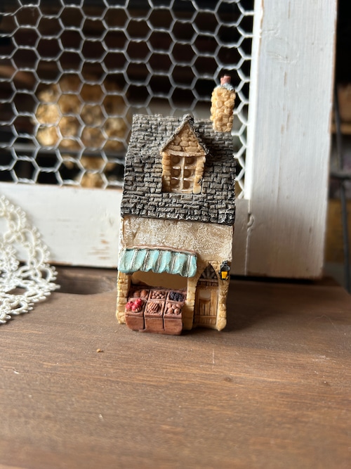 可愛いミニチュアハウス　青果店　village　shops　(the green grocer)　ガーデニング