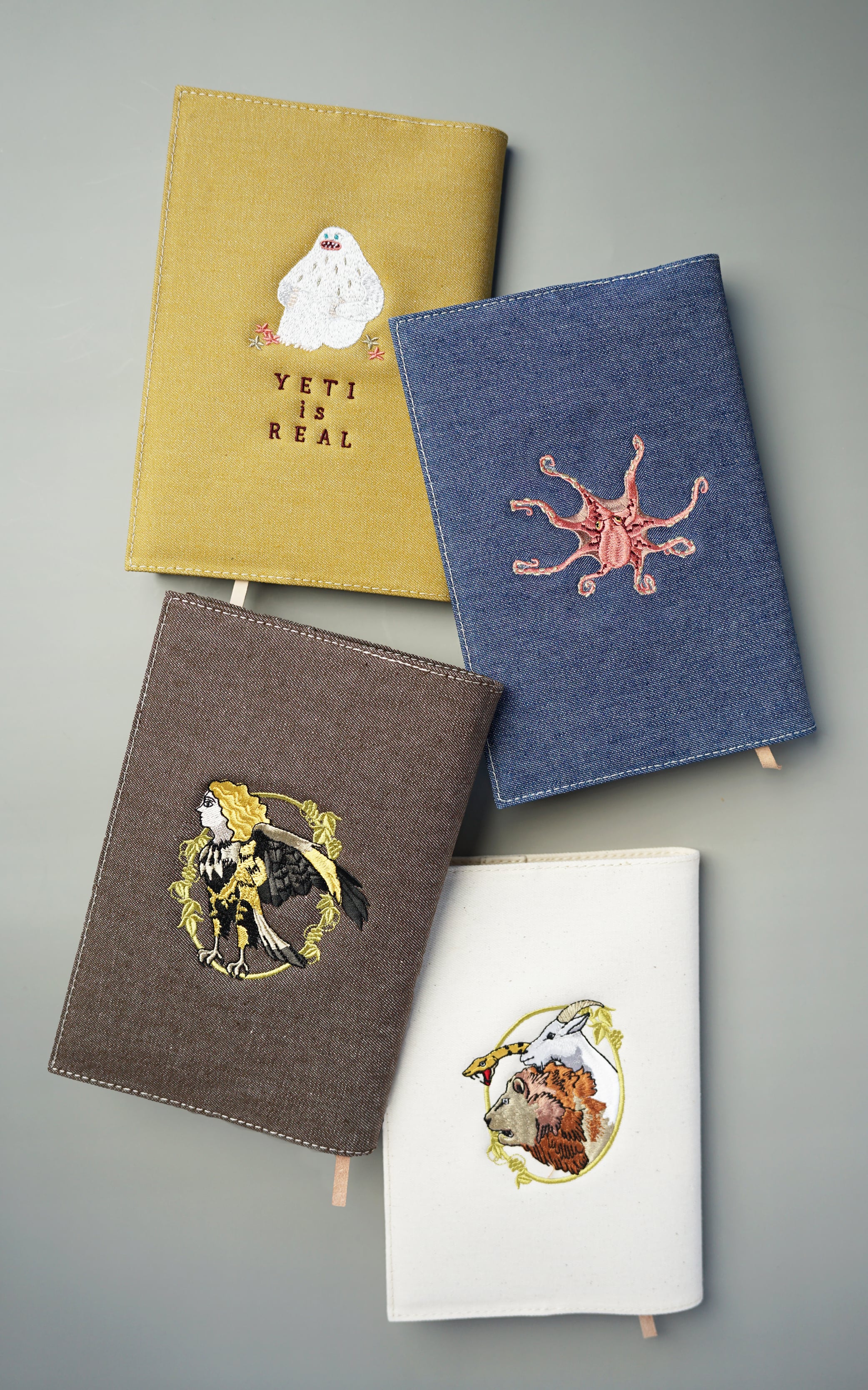 四六版 サイズ】ワンポイント刺繍 ブックカバー 日本製 | honok