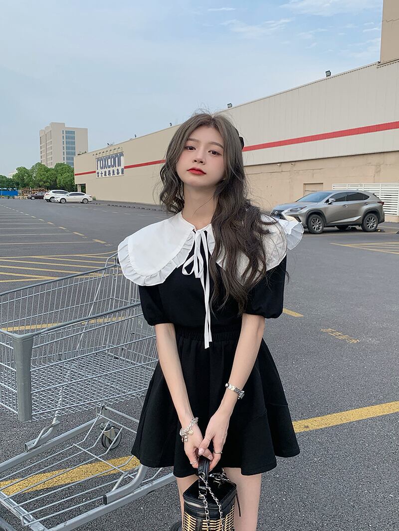 カラースリーブTシャツ レディースサマー薄手ショートブラックトップス 大人ガーリー スウィート キュート カジュアル 夏物 ブラックストロベリース47681775740