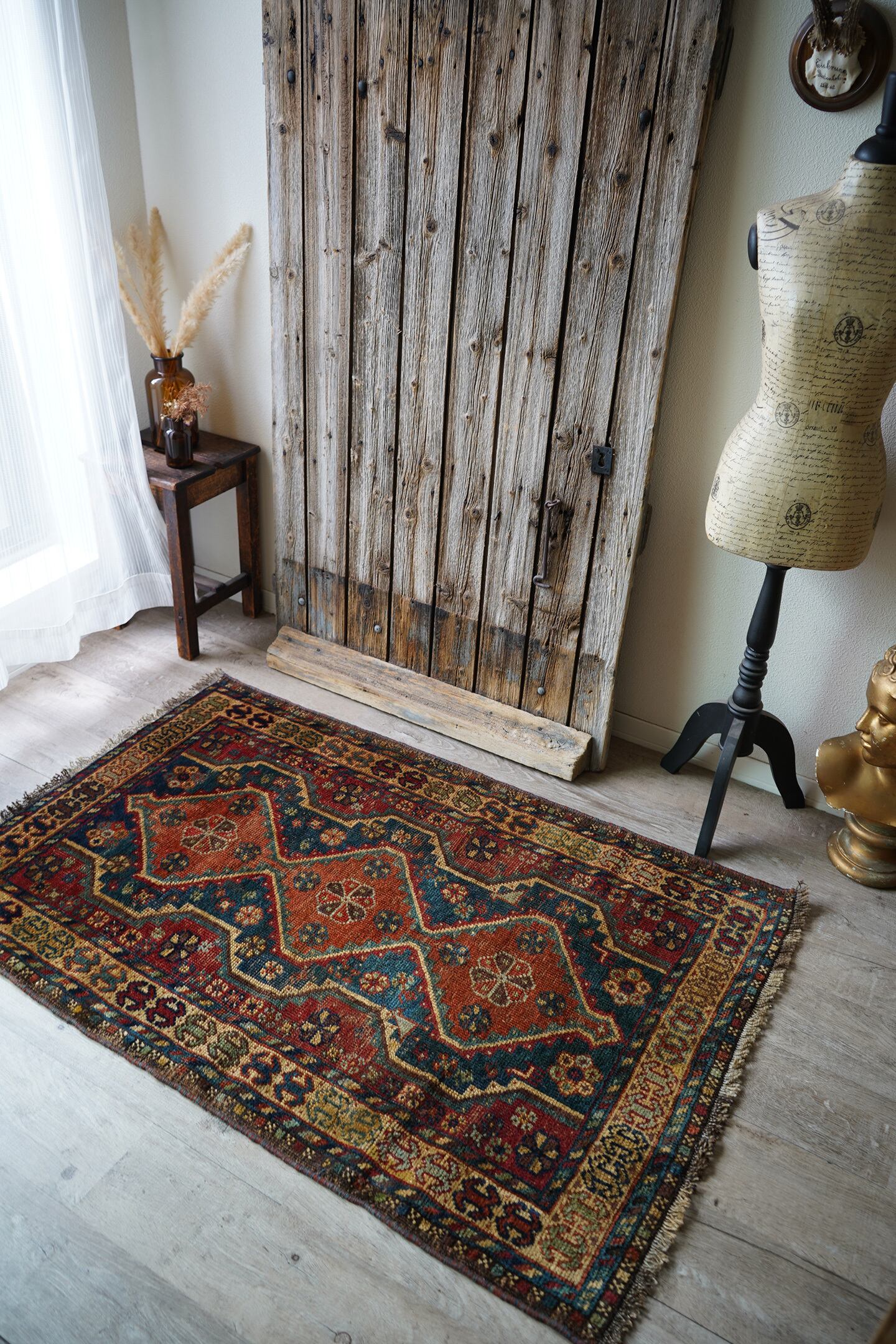 376】Semi Antique Persian Shiraz Qashqai rug 1940's | ヴィンテージ