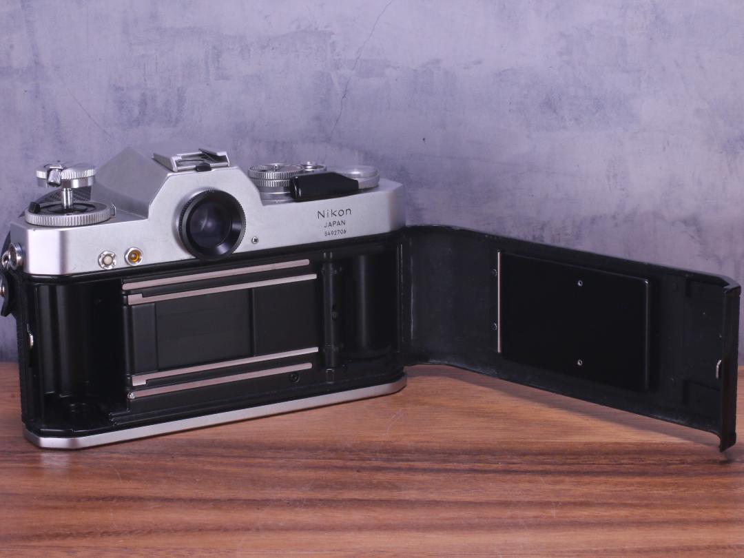 Nikon Nikomat EL ズームレンズ | Totte Me Camera