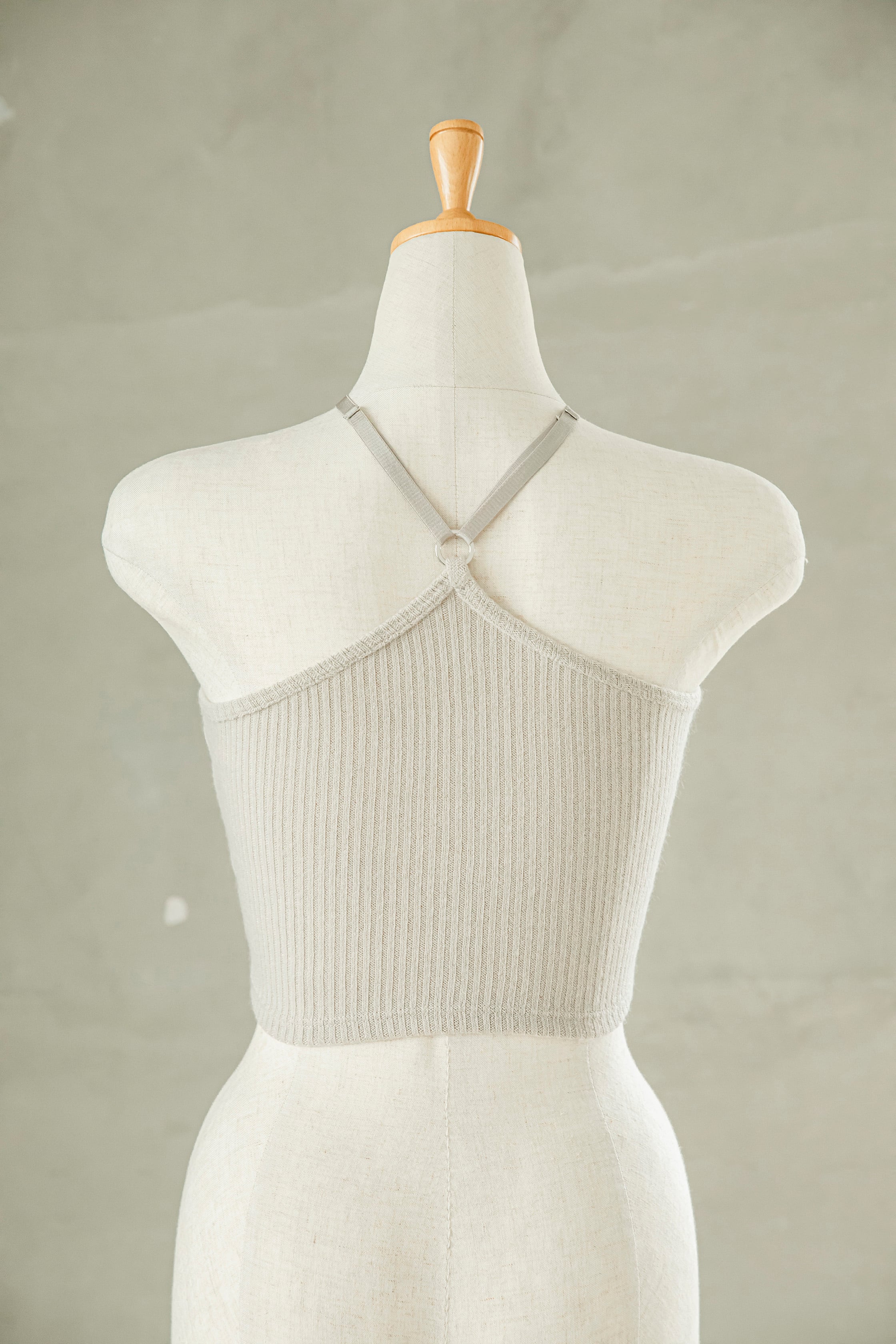 ホルターネックニットキャミソール | GEMINItale