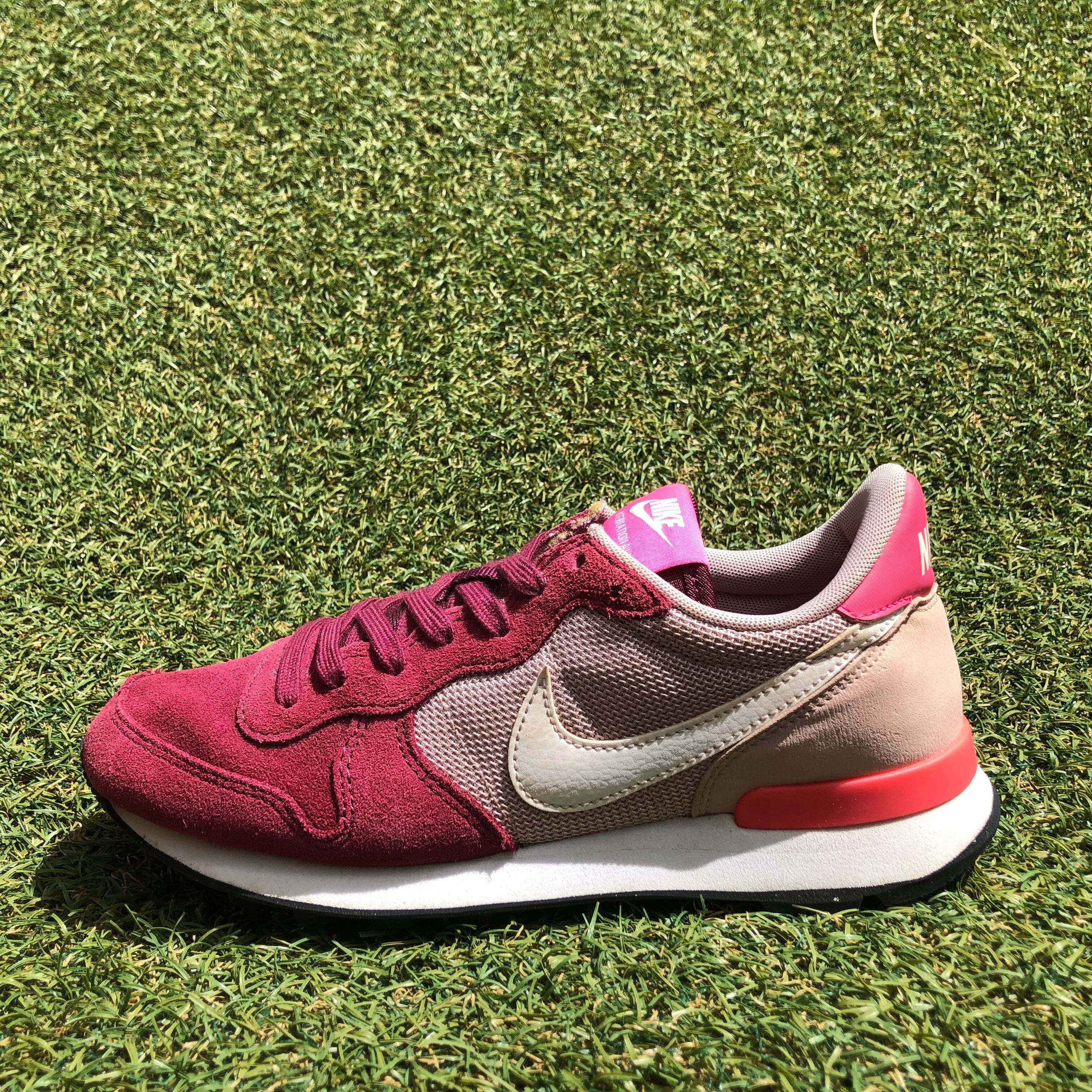 NIKE INTERNATIONALIST ナイキ インターナショナリスト HB317