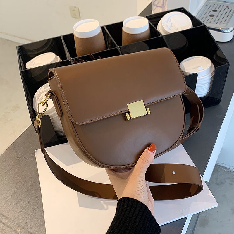 ウィンタースタイルレッド 冬物 サドルバッグ シートバッグ 手作りハンドバック45227512993