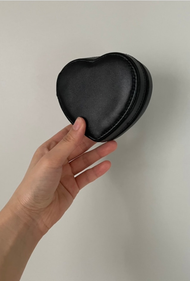 Heart accessory pouch