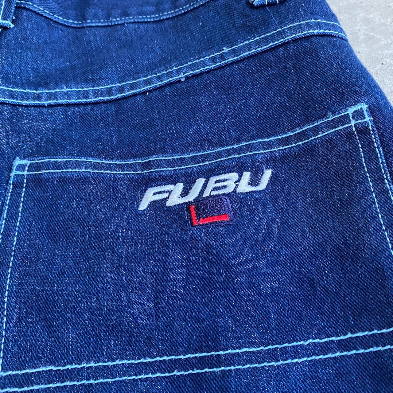 00年代 ブートレグ FUBU フブ バギー ワイド カーゴデニムパンツ メンズW34 古着 ロゴ刺繍 00s ヴィンテージ ビンテージ  濃紺【デニムパンツ】 | cave 古着屋【公式】古着通販サイト