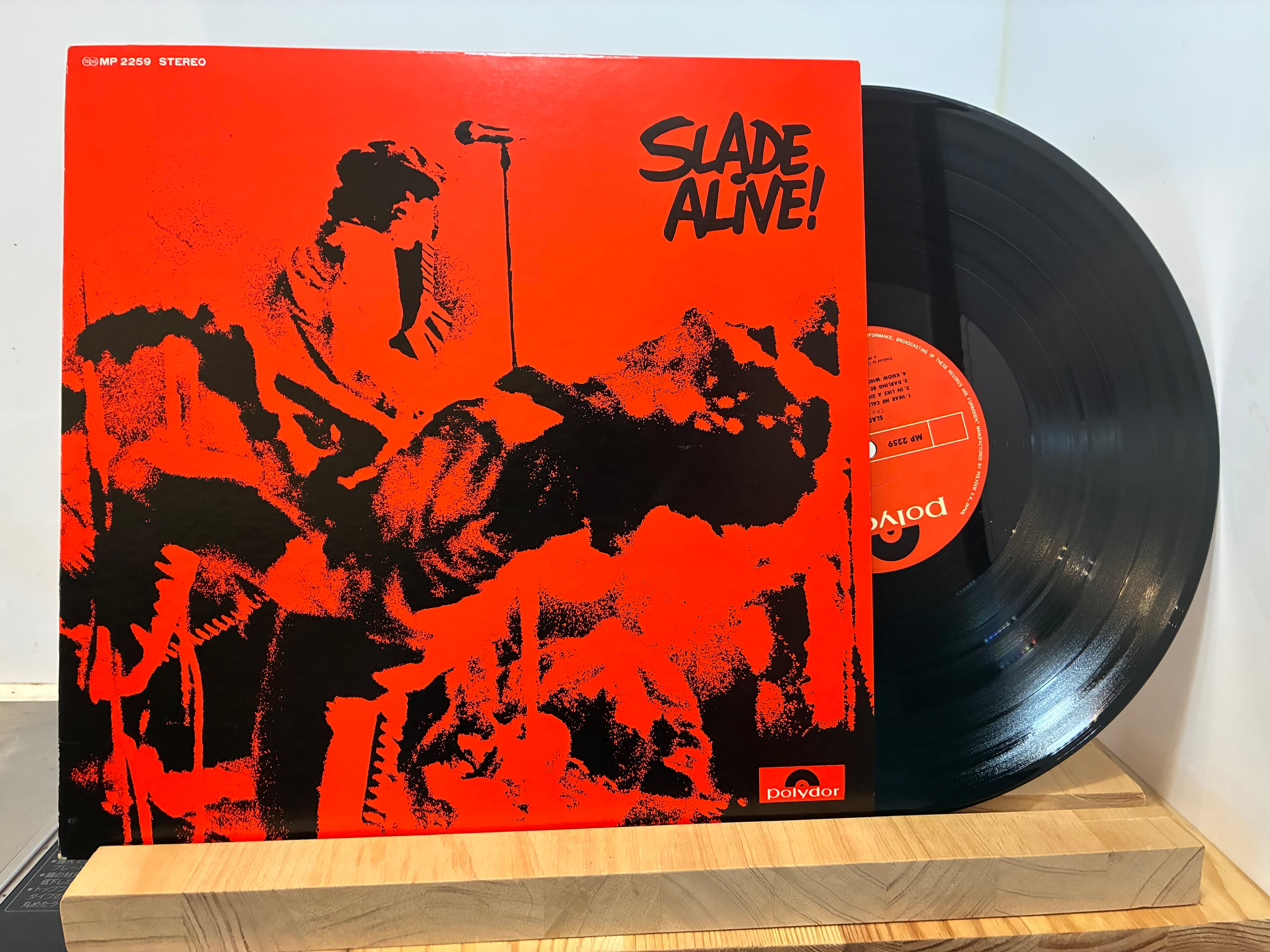 NEW WAVE | sixteen records (シックスティーンレコード)