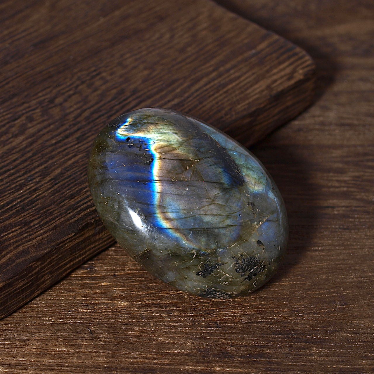 【一点物】ラブラドライトの握り石No.4