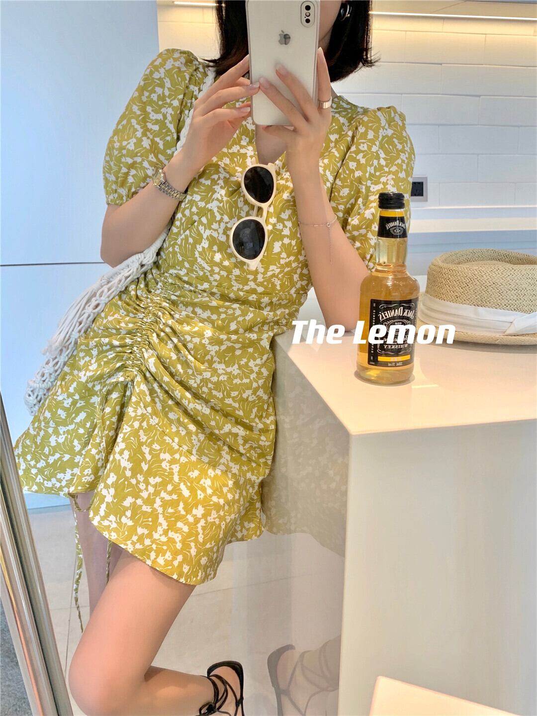 フローラルギャザーVネックドレス サマースタイルウェストスリーブショートスカート 夏物 花柄 ビッグFスモールZ韓国37627530540