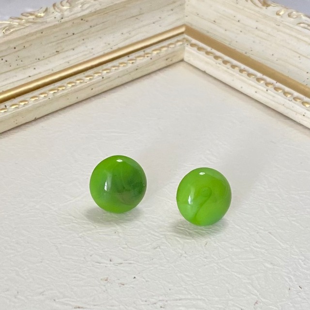 SWAY  vintage France marble button earrings （ピアス&イヤリング各1点）