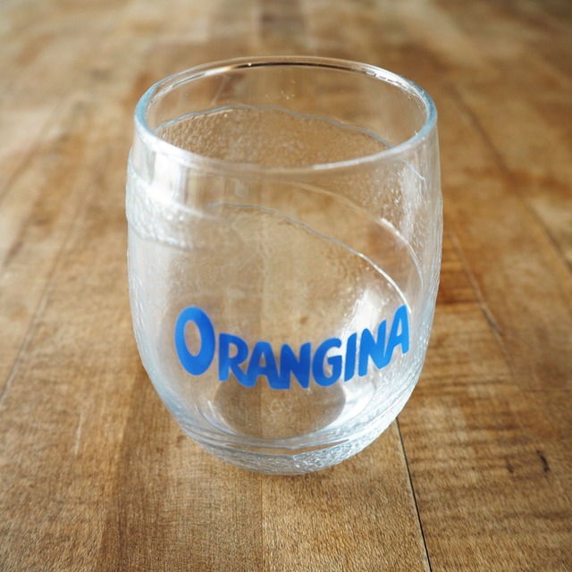 オランジーナのグラス