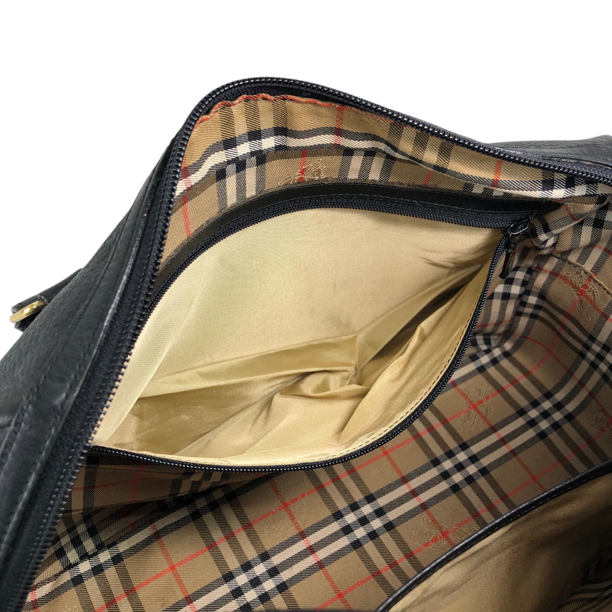 BURBERRY バーバリー ハンドバッグ ブラック 型押しロゴ レザー