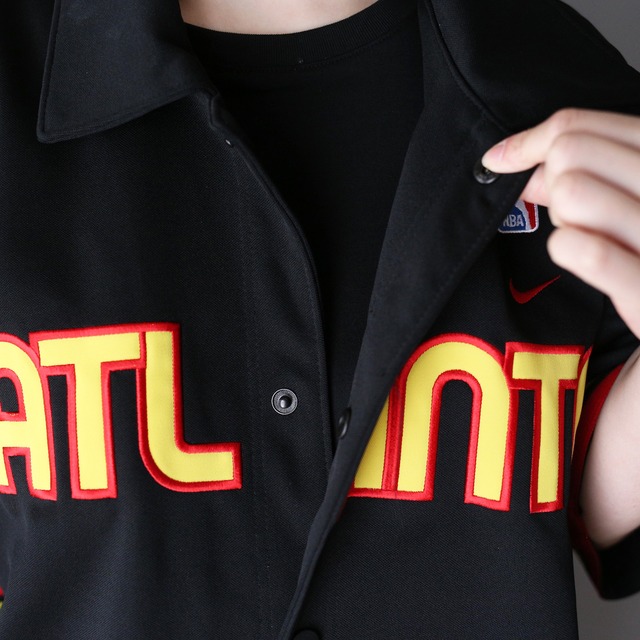 "NIKE×NBA" good coloring over silhouette warm up shirt