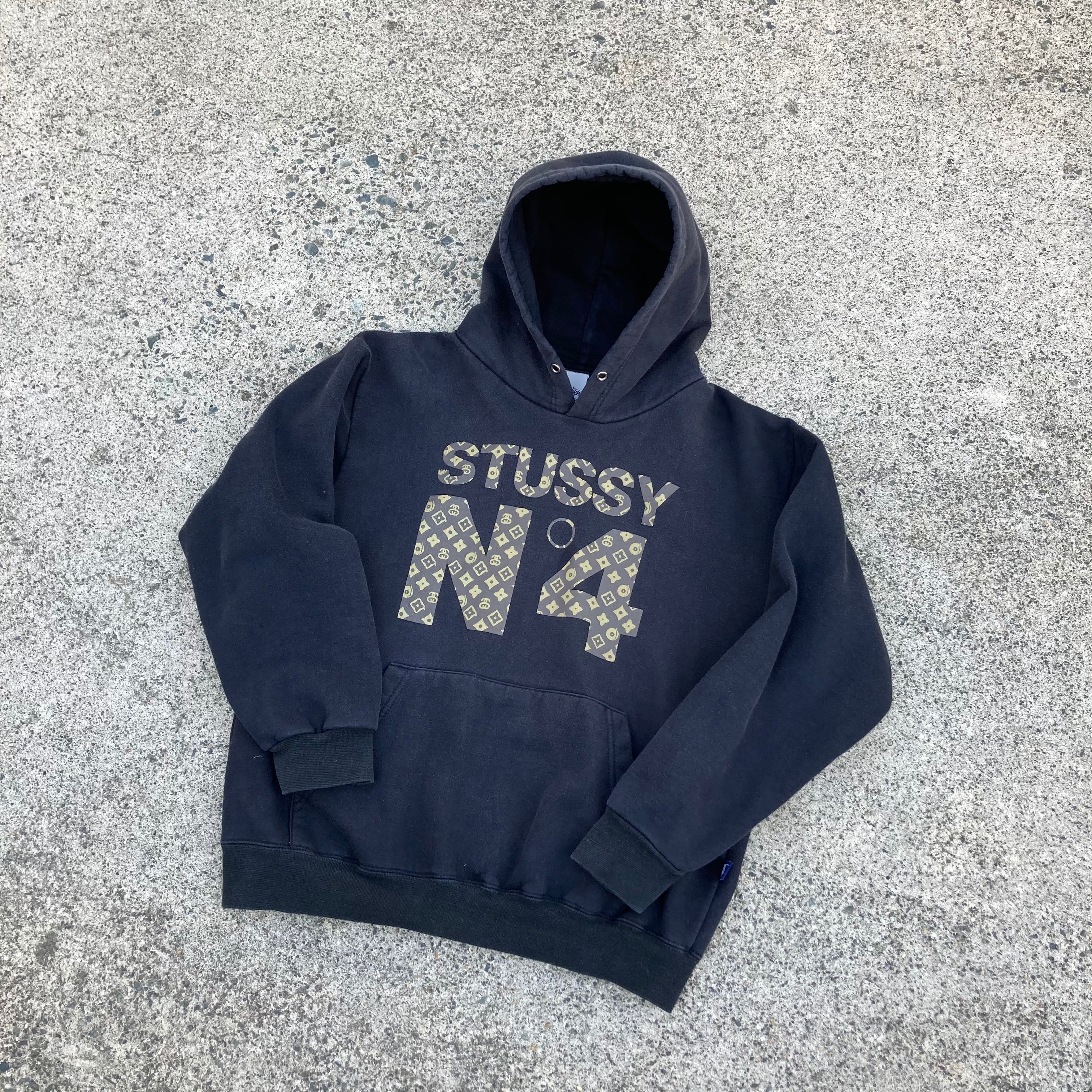 【新品・在庫少】stussy スウェット パーカー サイズL ブラック