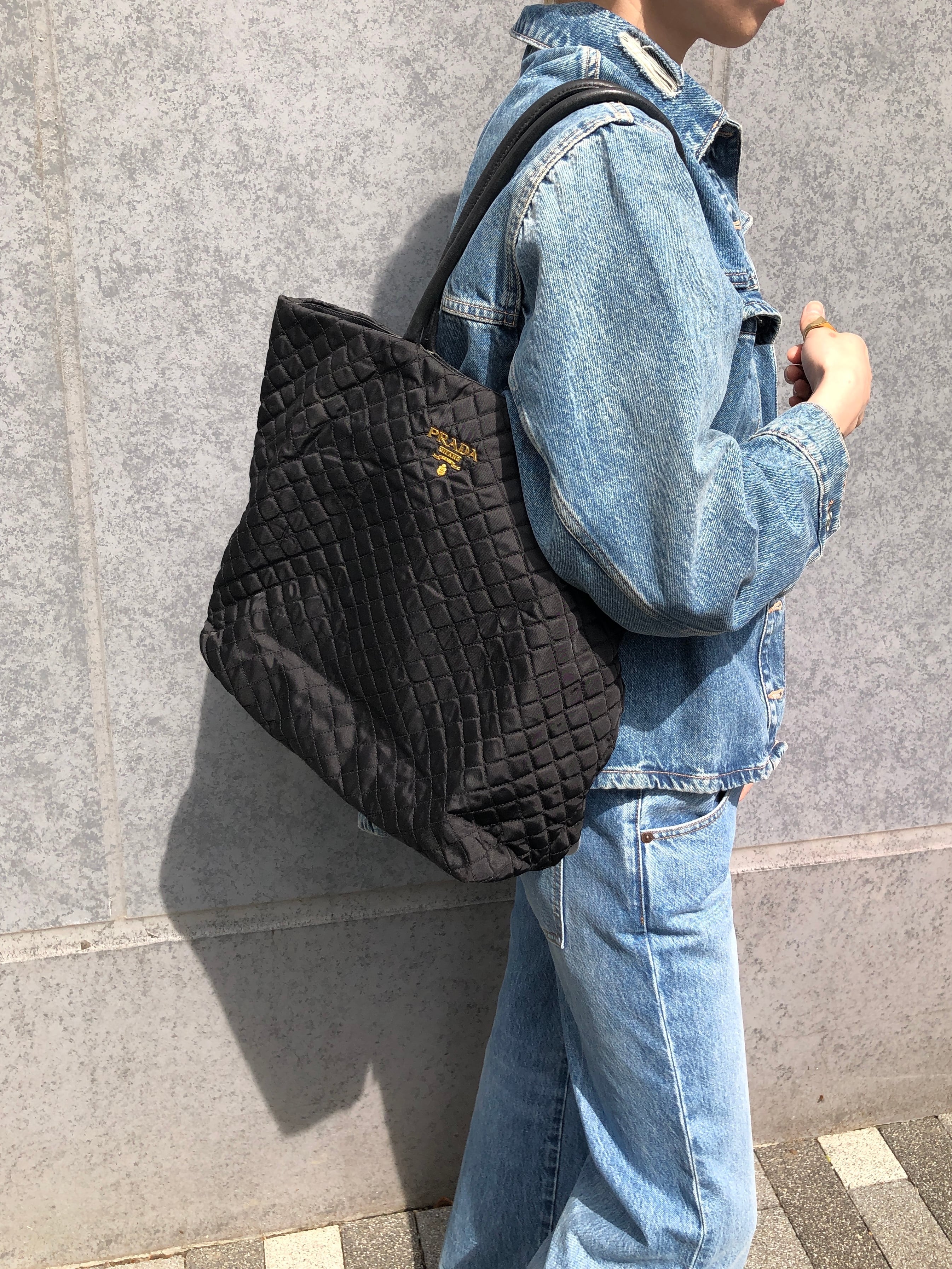 PRADA プラダ ハンドバッグ ブラック ロゴ キルティング トートバッグ