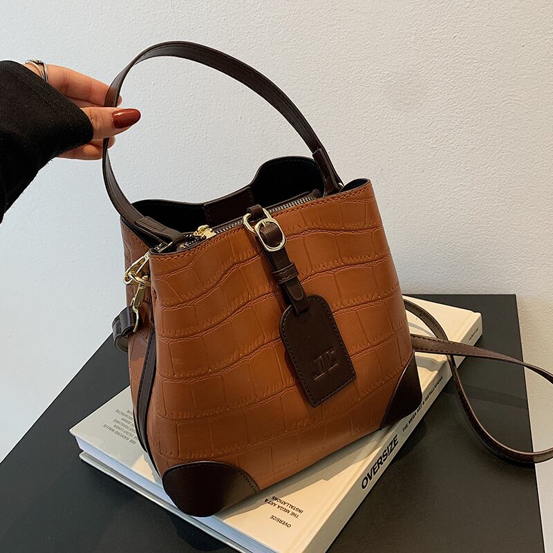 スタンダードオータムウィンター レトロ 秋物 冬物 メッセンジャーバッグ Tiancai_Wing_Bag35066278591