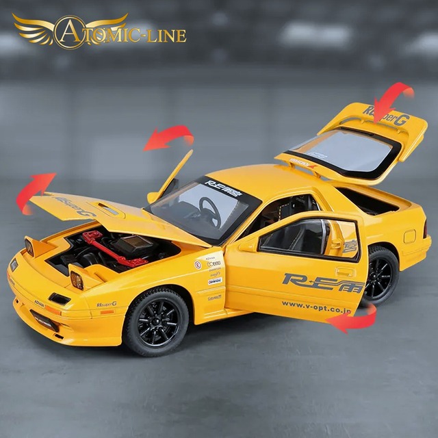 マツダ RX-7 FC3S 1/24 ミニカー 全2色 ライト点灯 エンジンサウンド 合金モデル 模型 イニシャルD ジオラマ