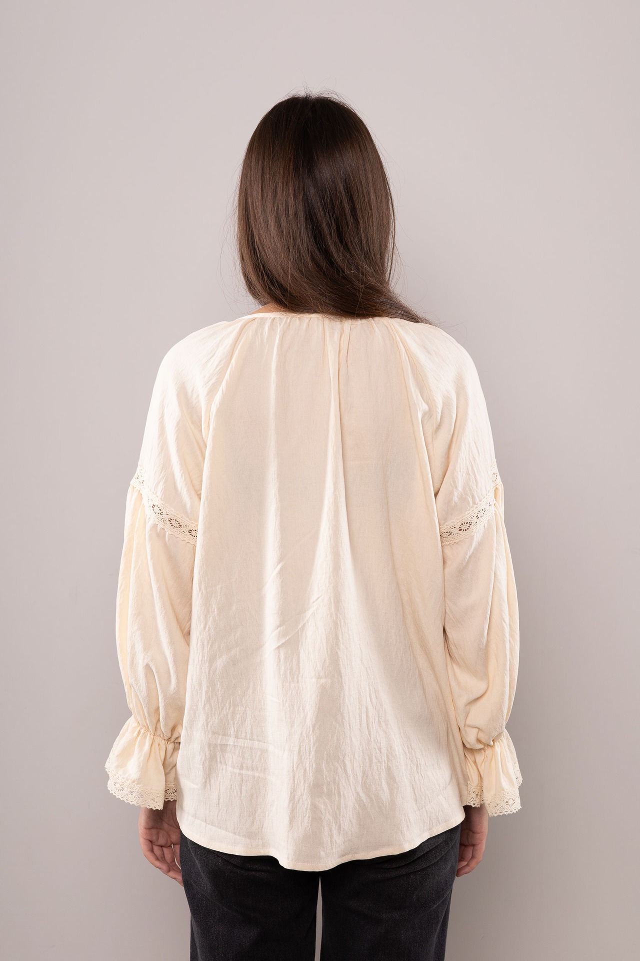 ウクライナ刺繍ヴィシヴァンカ クロスステッチ　手刺繍　ブラウス　麻　レディース・フリーサイズ - 6