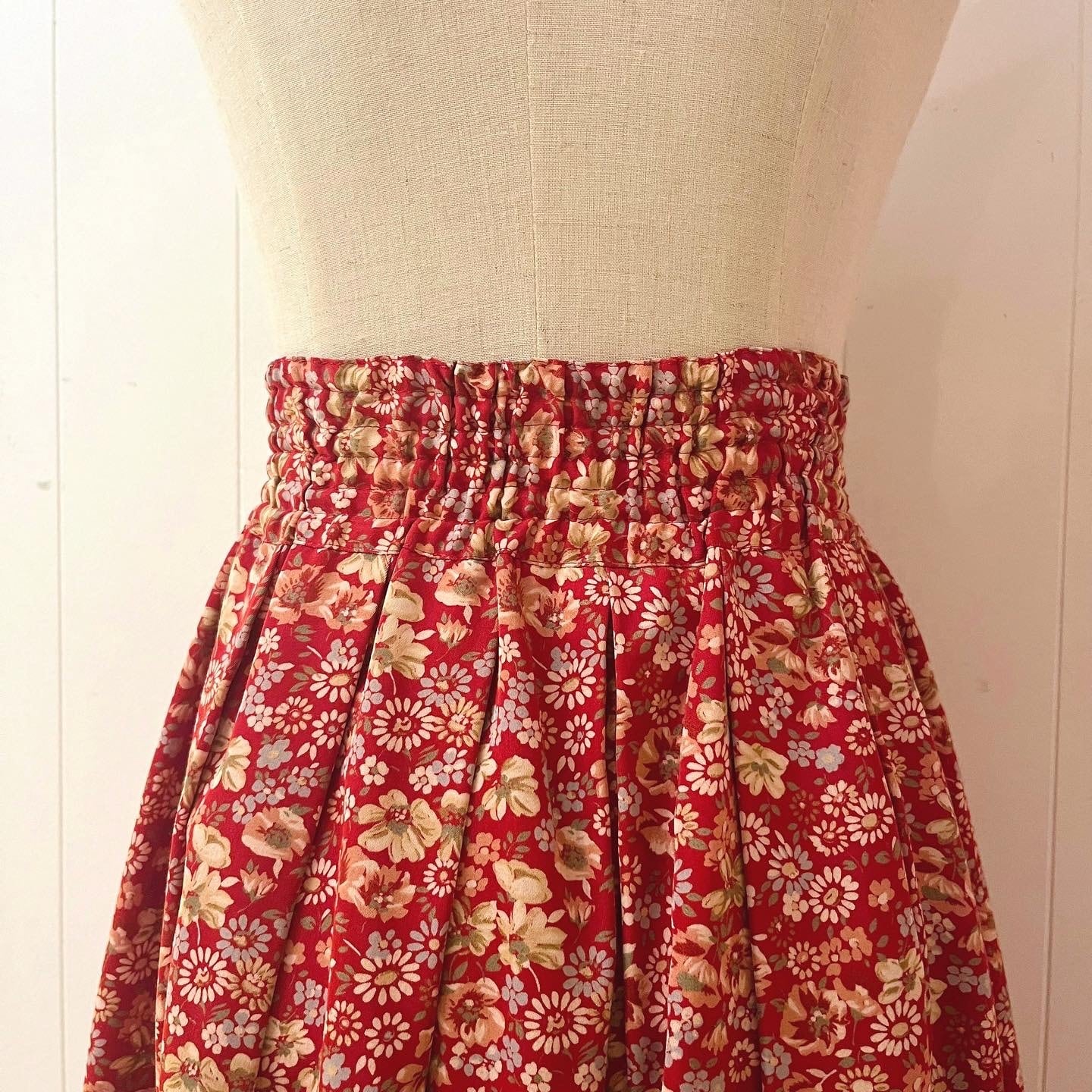 red flower waist ribbon skirt