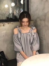 オフショルリボントップス D1374