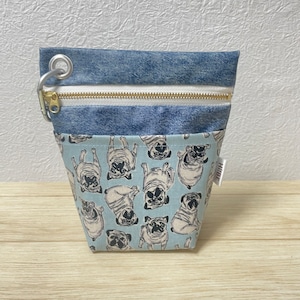【Mサイズ】パグ×パッチワークデニム|BIG消臭ポーチ★小型犬〜中型犬 うんち回収 排泄