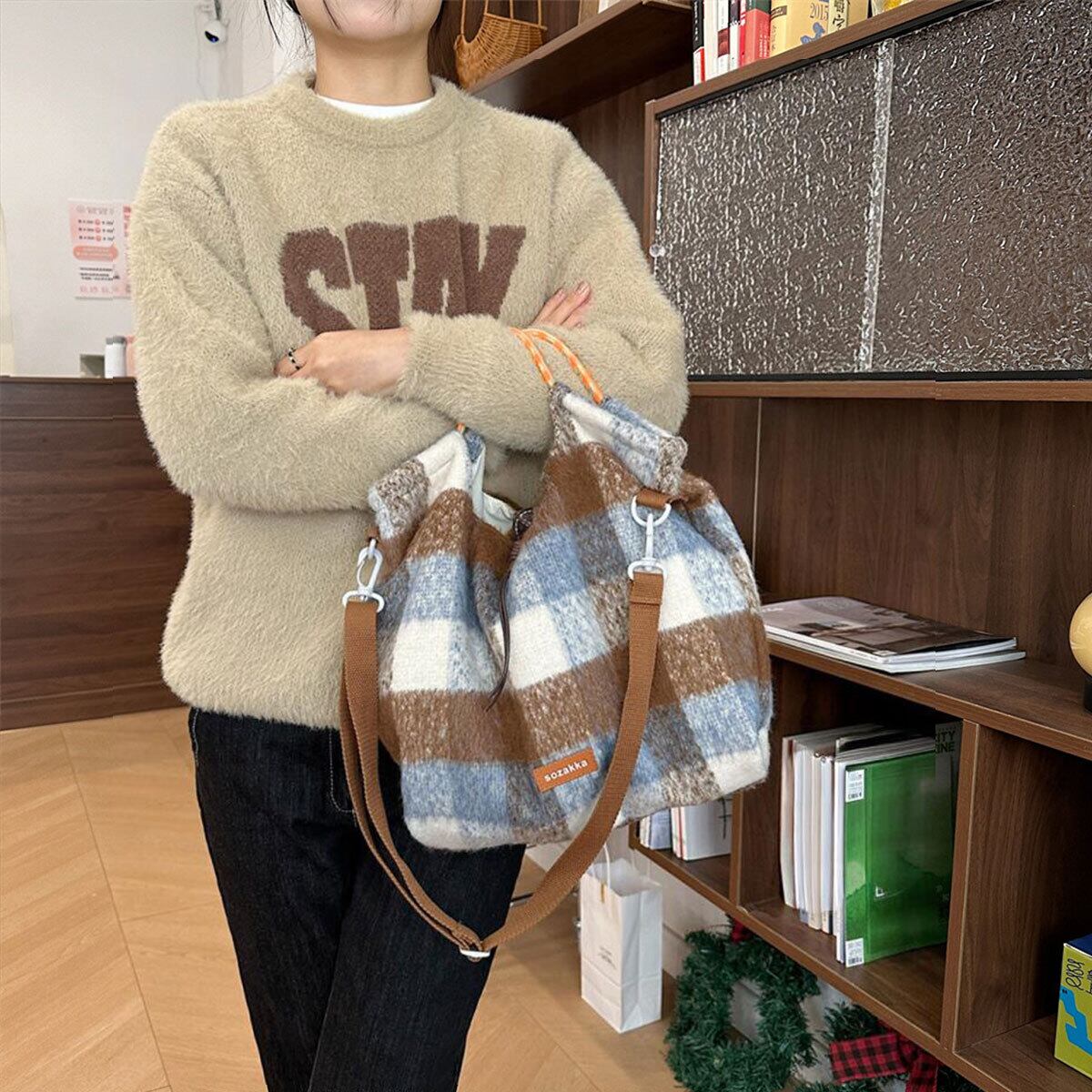 配色 トートバッグ 大容量 A4 レディース 秋冬 韓国 バッグ 軽量 大人 かわいい チェック柄 おしゃれ クラシック 手提げ 肩掛け ドローストリング 大人可愛い 大人女子
