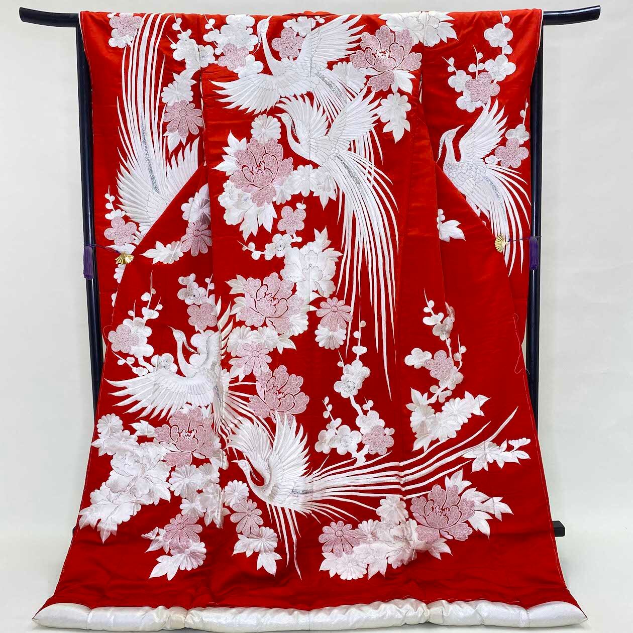 色打掛 ポリエステル 赤 刺繍 結婚式 鶴 花嫁衣装 裄66cm 身丈187cm 美