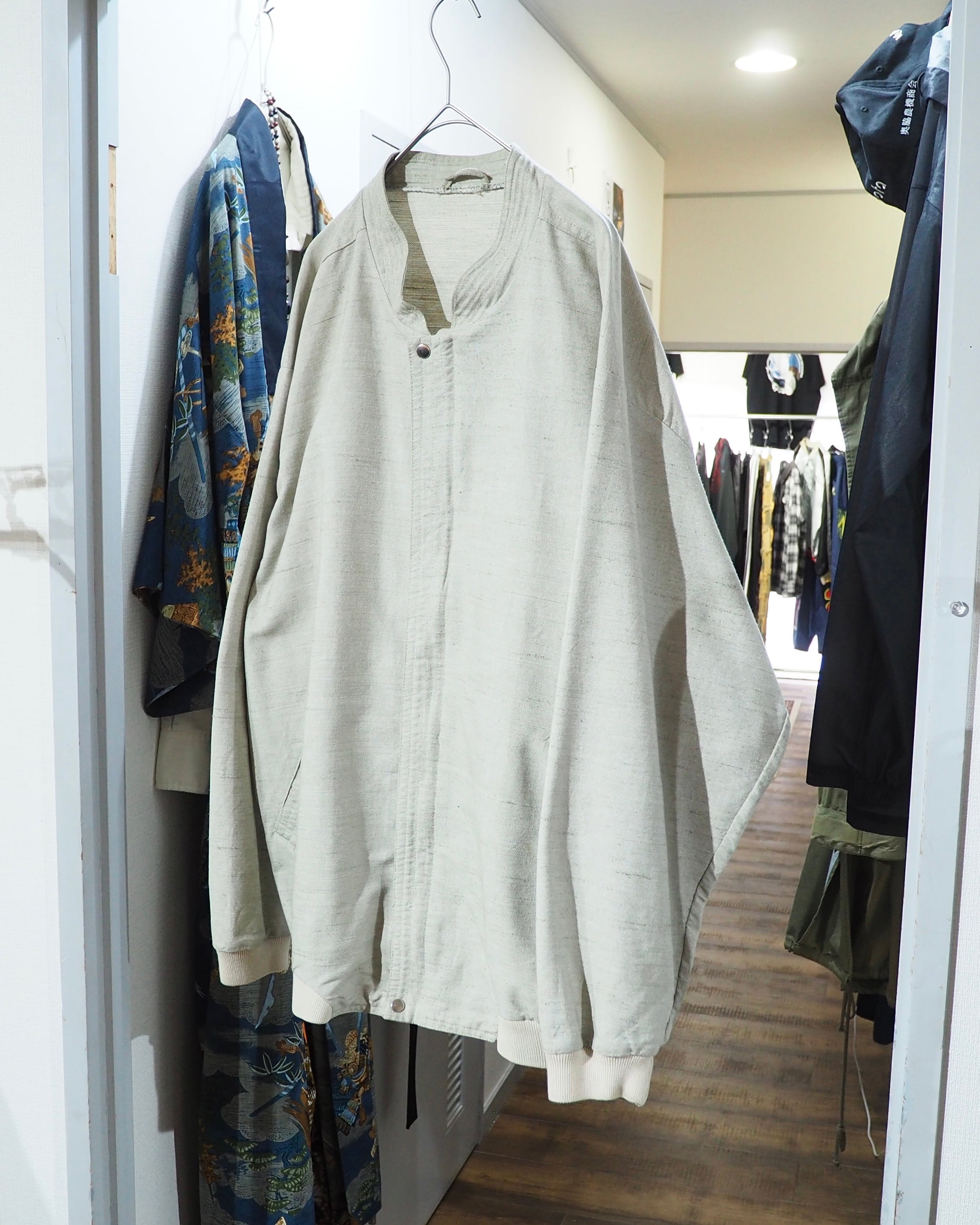 ” 無垢 ” Ecru White Color vintage Over silhouette No collar jacket