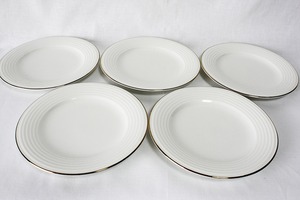 ソニア リキエル(Sonia Rykiel)のシンプルな白いプレート（中皿）５枚セット