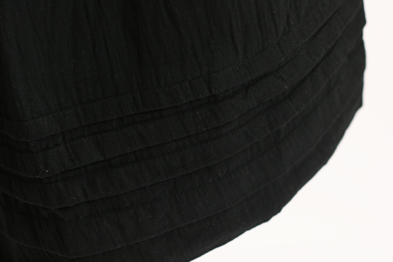【ROBE de PEAU】Wide tuck culottes（RS018）
